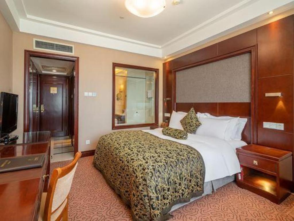 Yantai Golden Gulf Hotel Екстер'єр фото