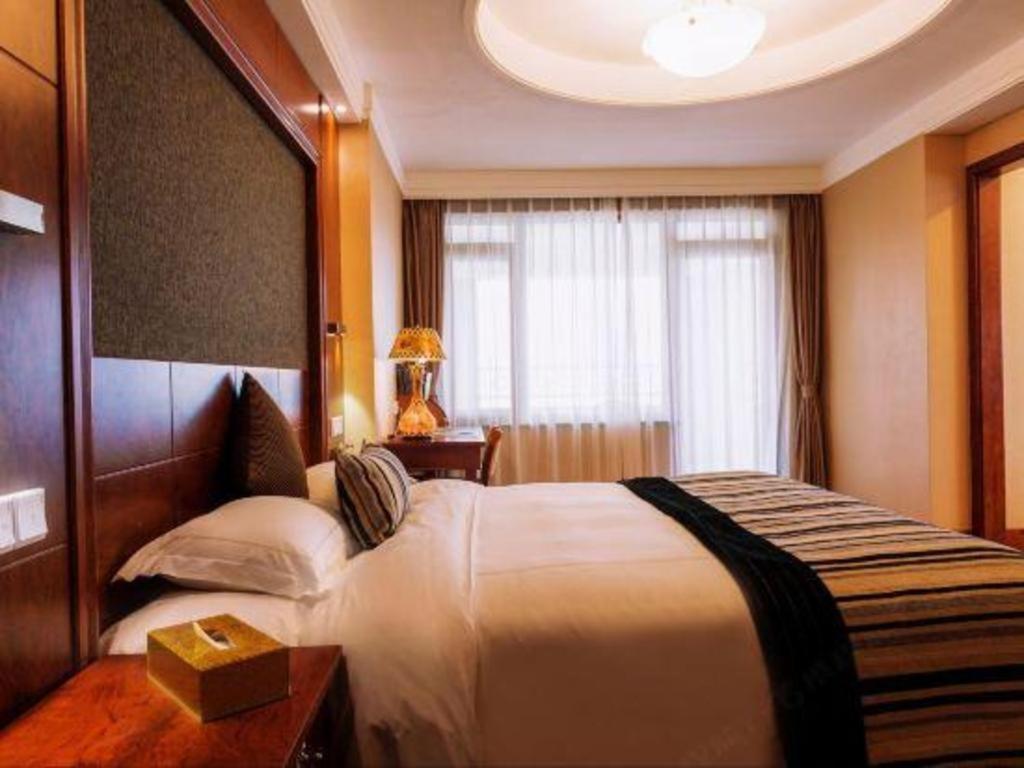 Yantai Golden Gulf Hotel Екстер'єр фото