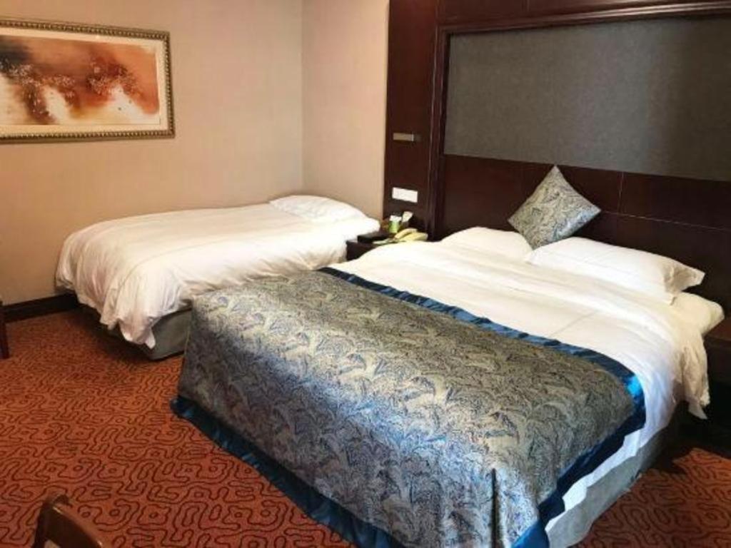 Yantai Golden Gulf Hotel Екстер'єр фото