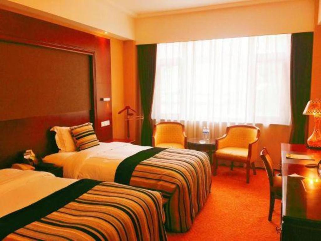 Yantai Golden Gulf Hotel Екстер'єр фото